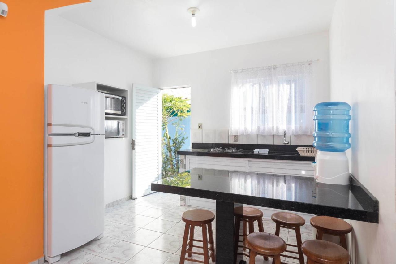 Apartamento Ferias De Verao 02 Leilighet Bombinhas Eksteriør bilde